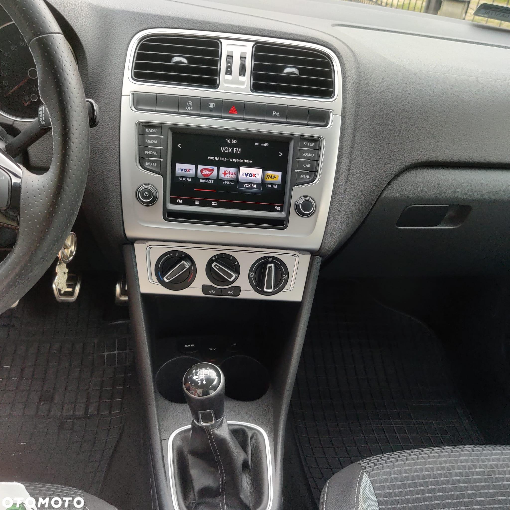 Volkswagen Polo 1.2 TSI BMT Cross - 24