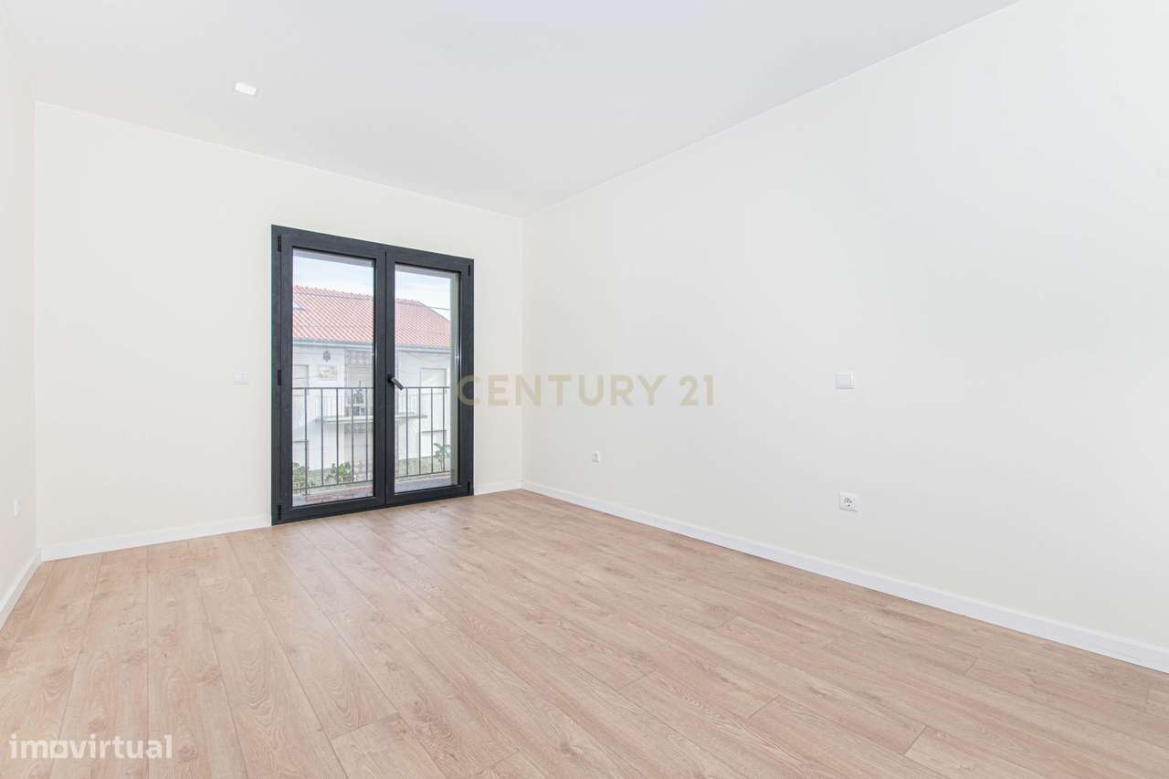 Moradia Geminada nova construção T4+1 com rooftop e masterbox (Coimbra - Grande imagem: 4/40