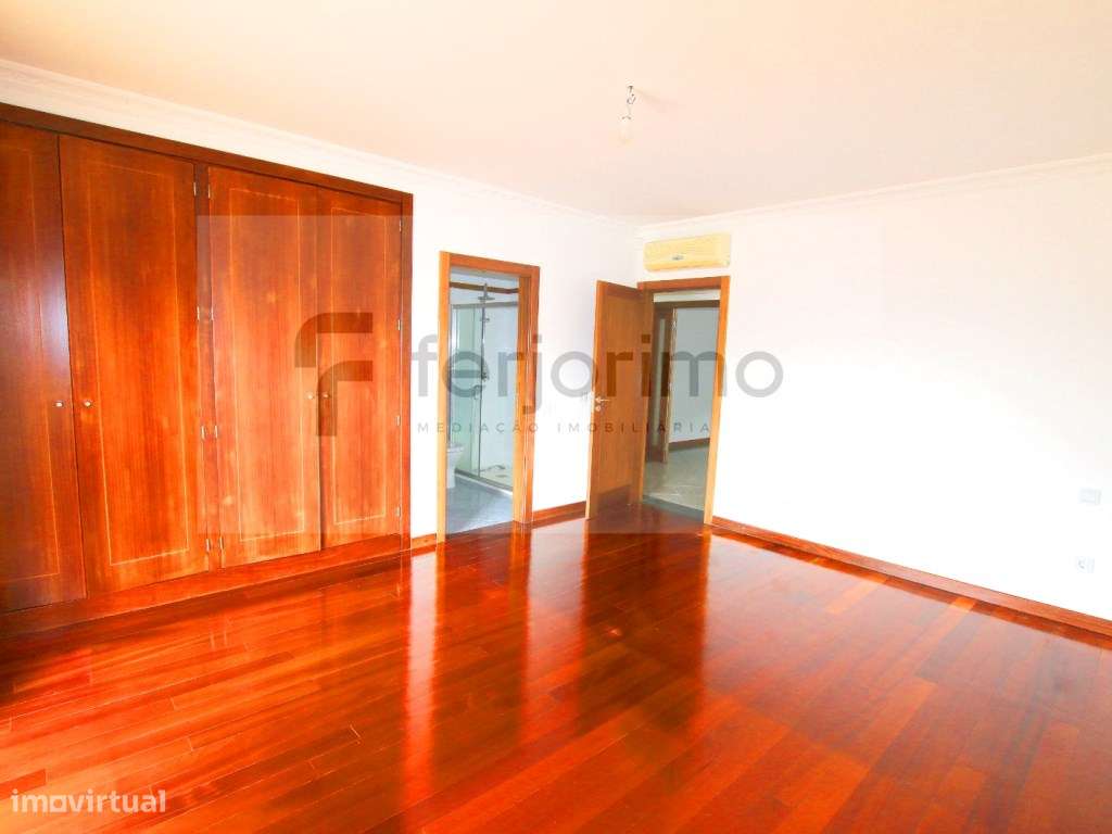 Magnífica Moradia, em zona tranquila-19