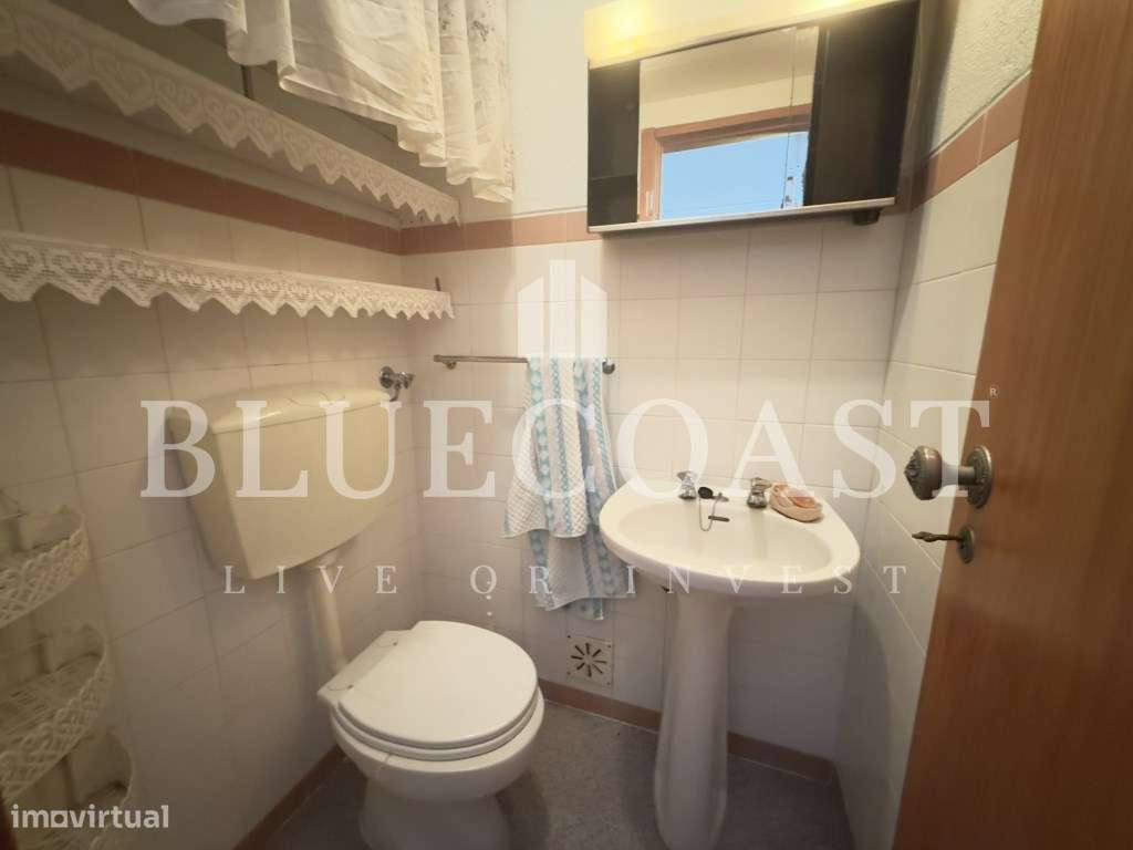 Apartamento de 4 assoalhadas com Excelente Localização e Ampla Ofer...-11