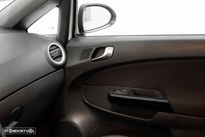 Opel Corsa 1.3 CDTI DPF Navi - 14