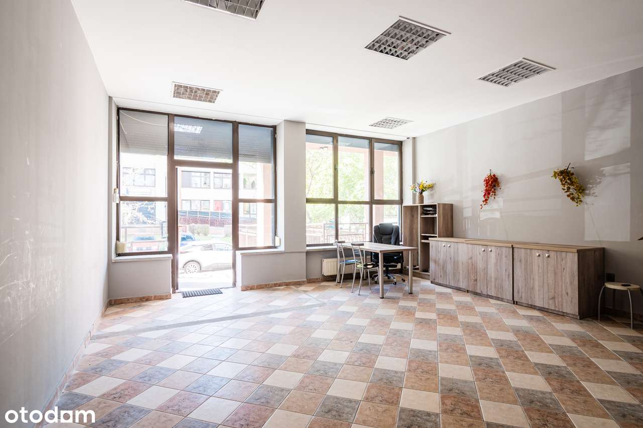 Lokal użytkowy na sprzedaż w świetnej lokalizacji-1