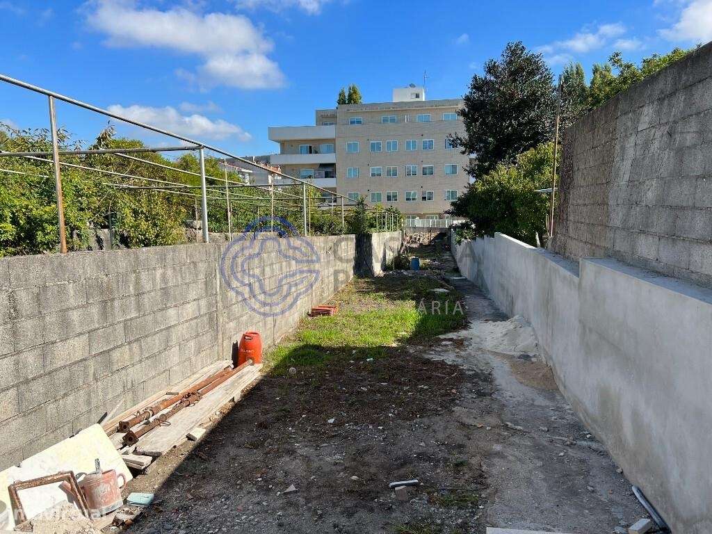 Moradia V3 com Logradouro e Jardim Ramalde - Grande imagem: 5/14