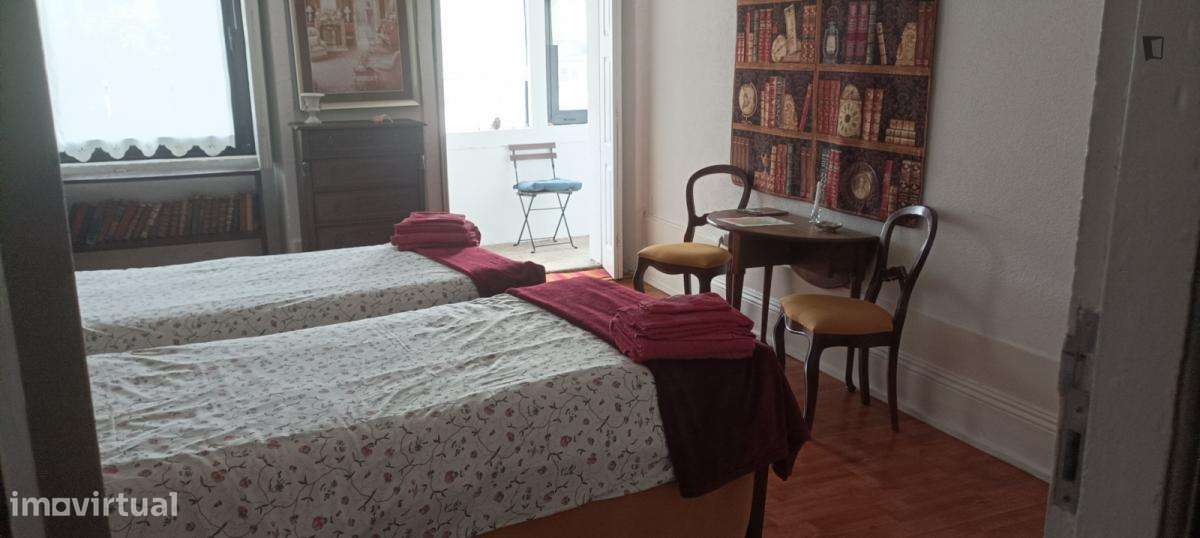 Apartamento com 1 quartos - localizado em Cedofeita Porto - Grande imagem: 5/18