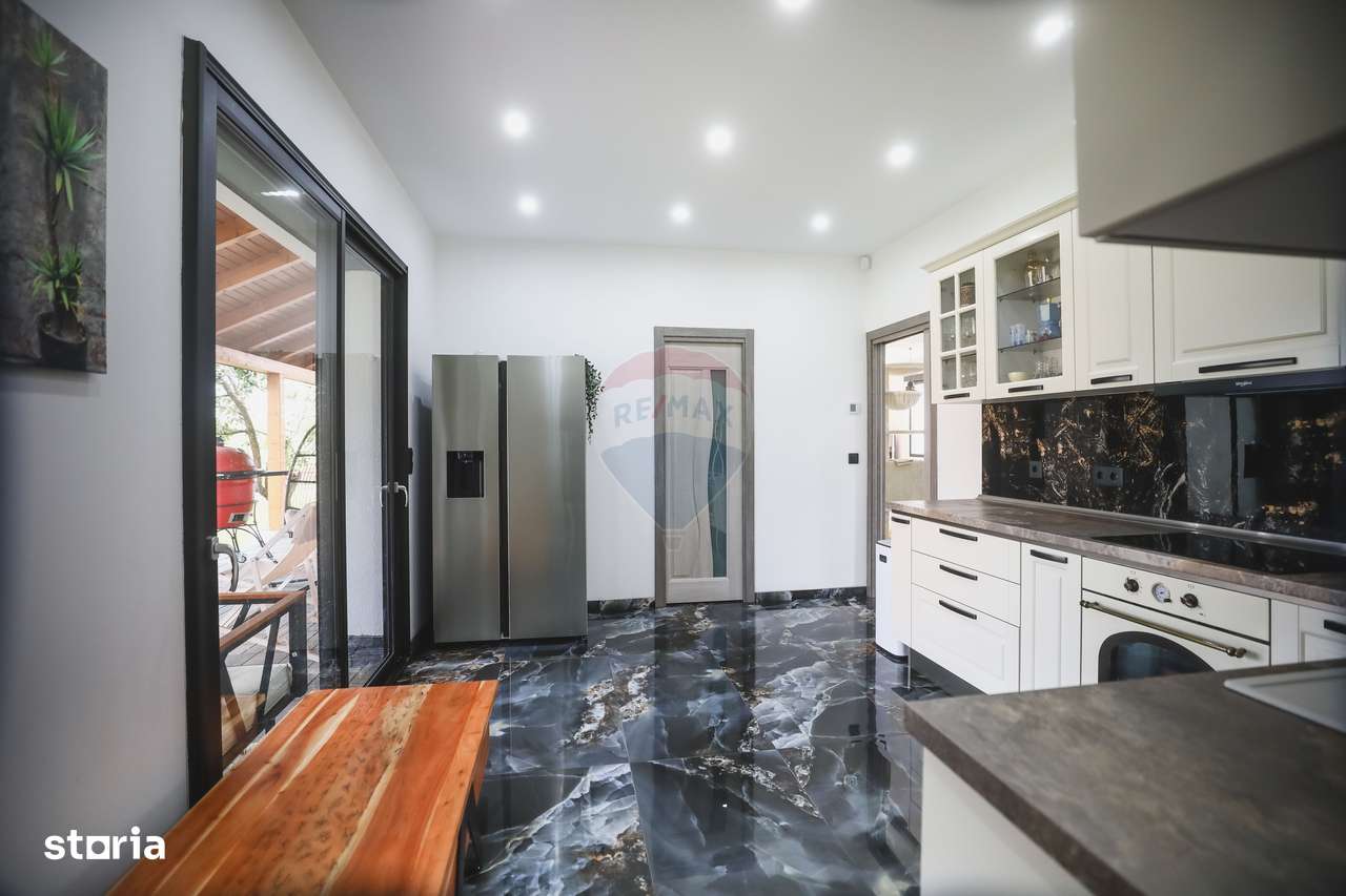 Casă de vanzare Bozânta Mare-4