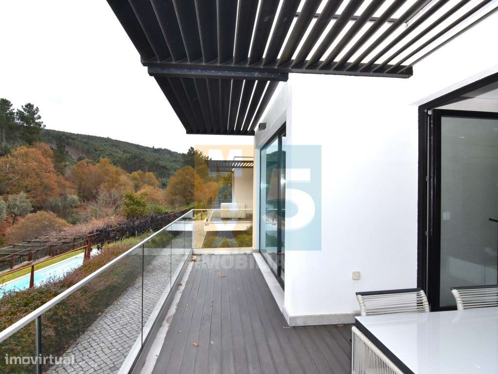 Villa com 4 moradias junto Praia Fluvial de Poço Corga - Castanheir...-17