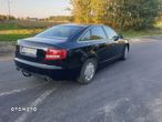 Audi A6 2.4 - 6