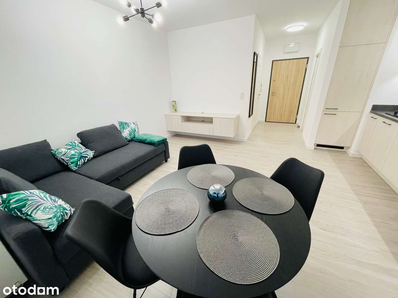 Lux kawalerka z balkonem obok CH Promenada. - Pełny obrazek: 2/12