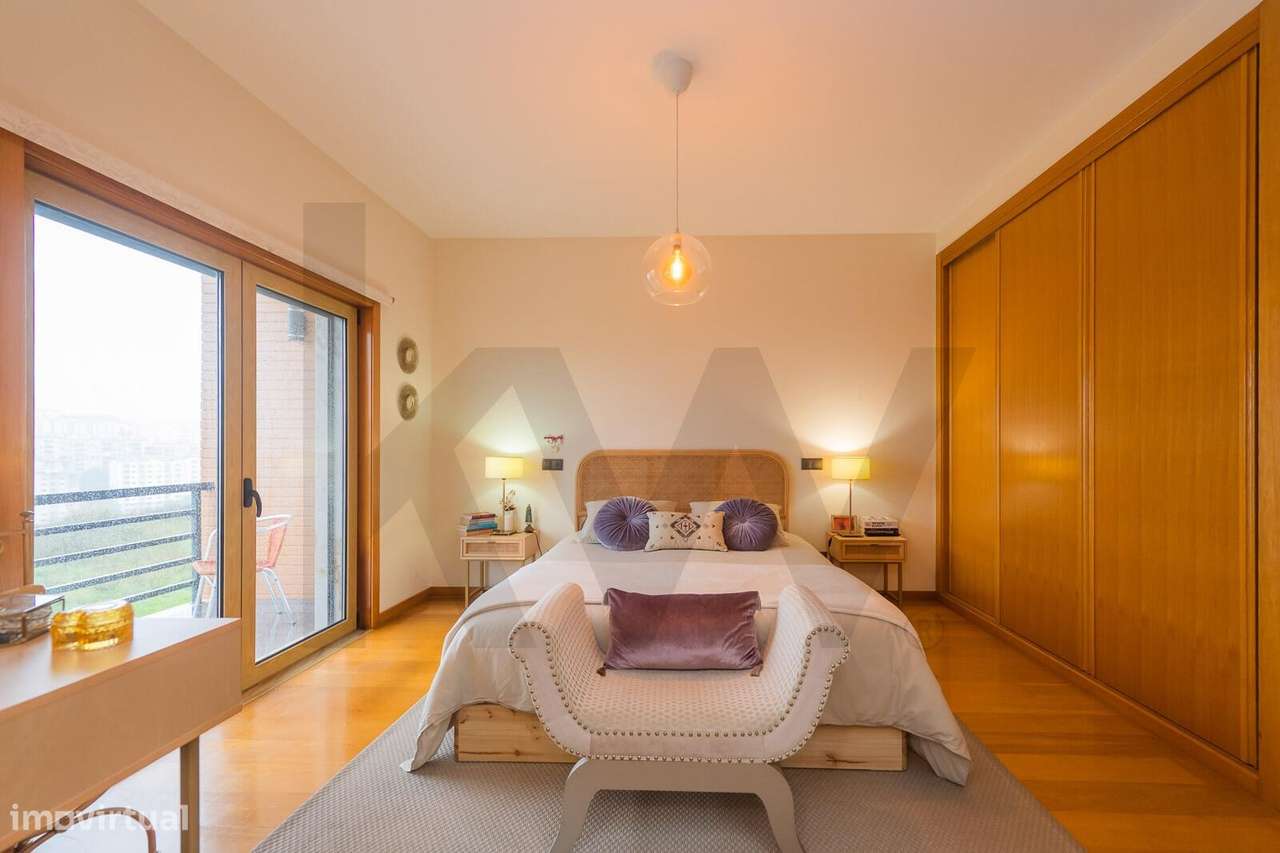 Moradia T4+1 em Agualva-Cacém – Conforto, Qualidade e Vista Desafogada-53