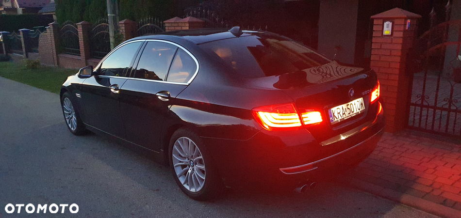 BMW Seria 5 520d xDrive Luxury Line - 11