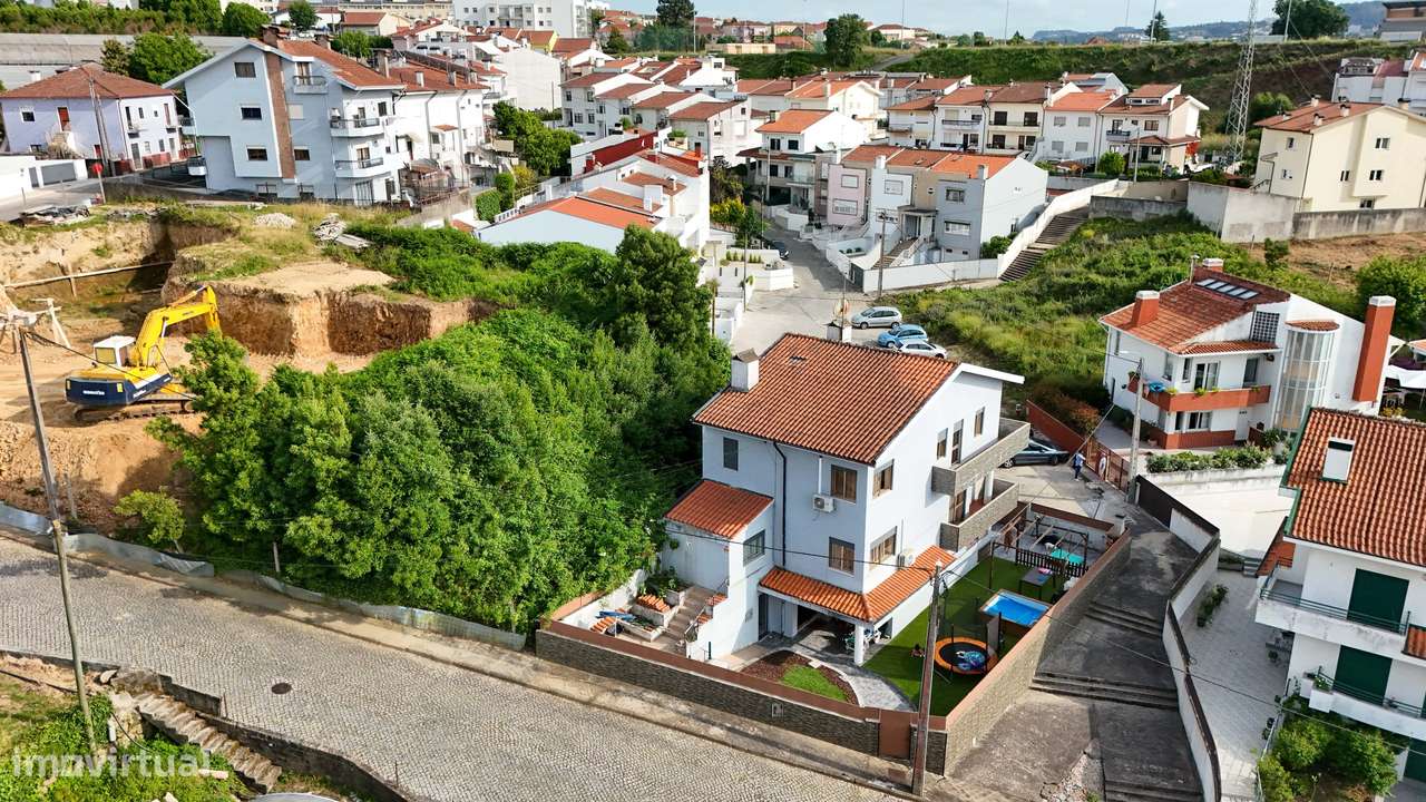 Moradia T3 com piscina e garagem à venda - Grande imagem: 4/47