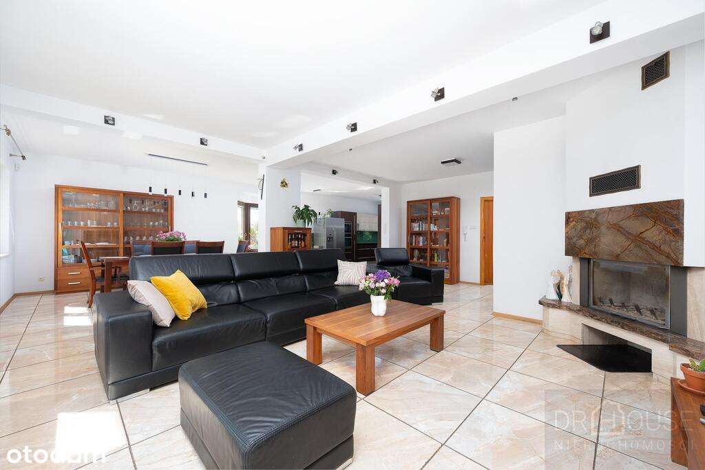 Dom 289 m2, działka 18 a, Wrząsowice - Pełny obrazek: 3/20