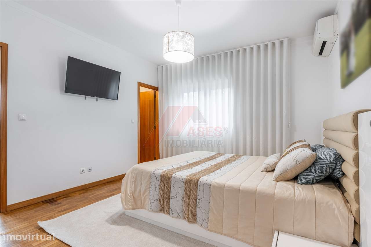 Moradia com Terreno e Espaços Amplos – 5 min de Fafe!-10