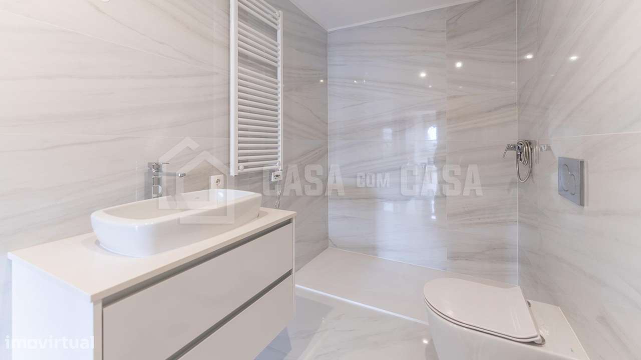 Apartamento T2 + Loja Qta. D’El Rei-7