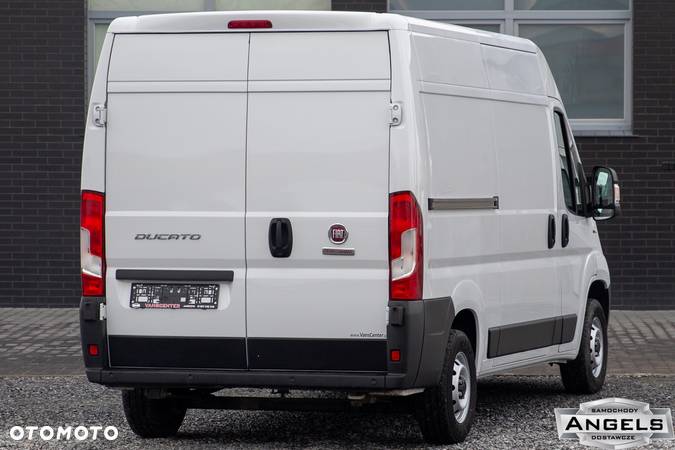 Fiat Ducato 2.3 L2H2 *ŚREDNI* Professional - 1