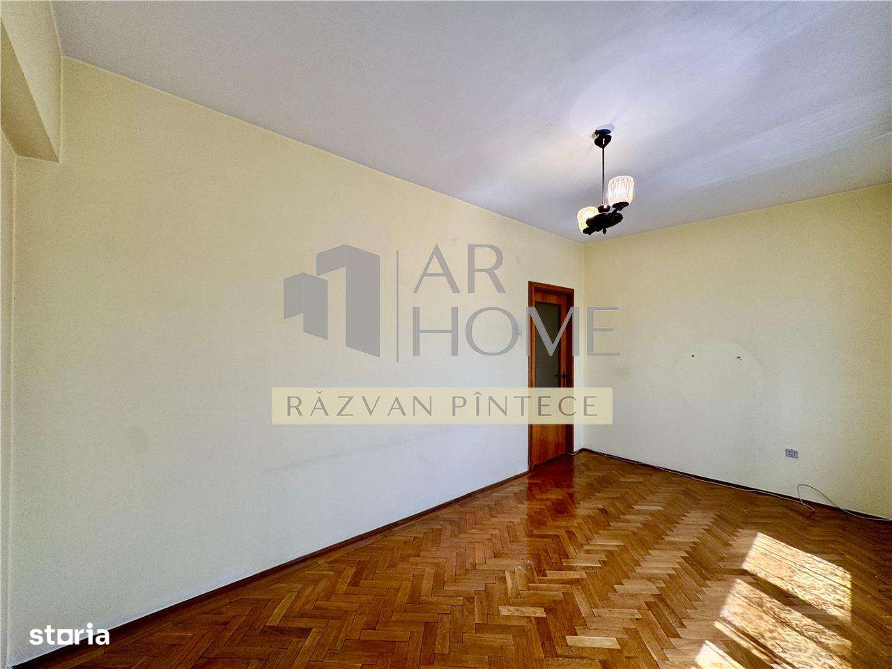 Apartament 5 camere, nemobilat, zona Ultracentrala, Ploiesti - Imagine principală: 4/15