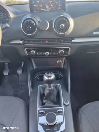 Audi A3 30 TDI Sportback - 19