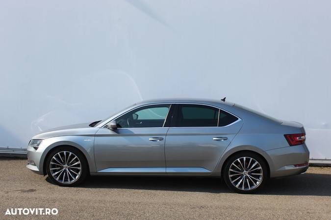 Skoda Superb 2.0 TSI DSG 4X4 Laurin & Klement - 2