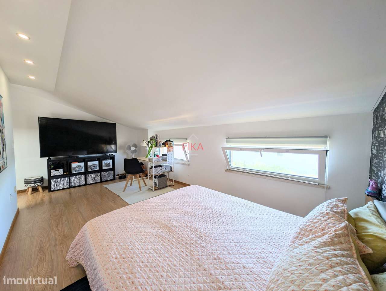 Moradia T5 Isolada com piscina e sauna - Fernão Ferro-28