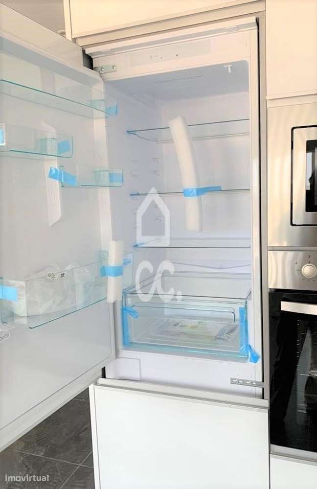 T3 com Parqueamento, a estrear, em zona privilegiada da Margem Sul - Grande imagem: 3/29