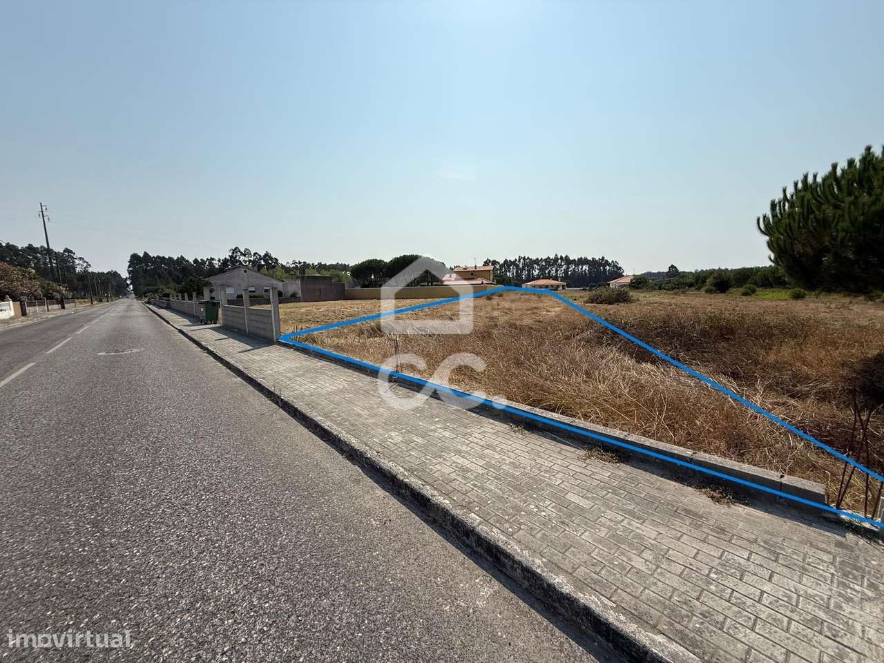 Terreno com 2140 m2 - Grande imagem: 2/5