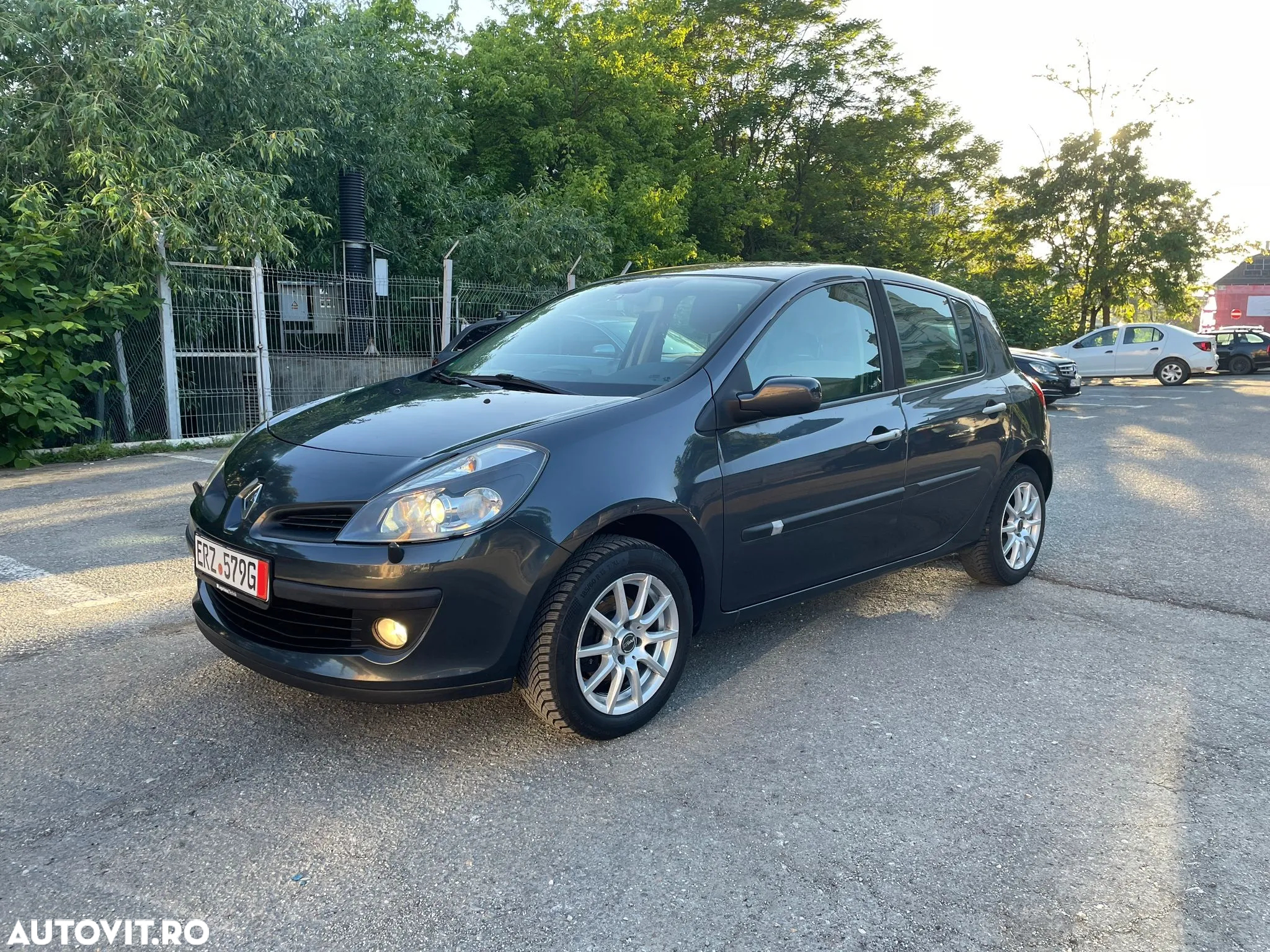 Renault Clio - 7