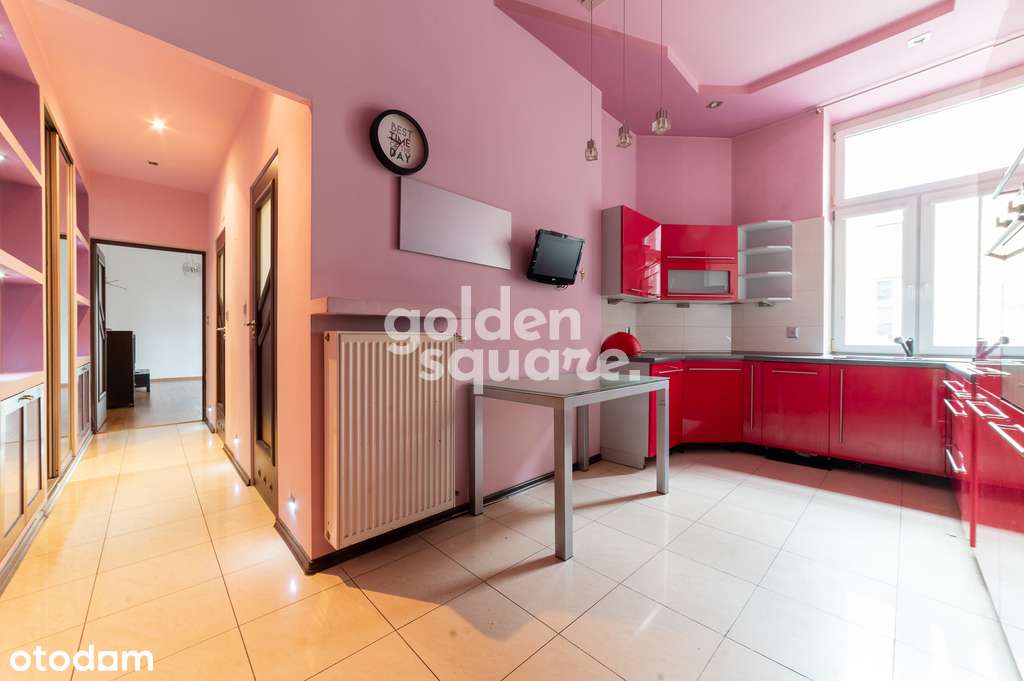 Przestronne Mieszkanie z Wysokimi Sufitami!-9