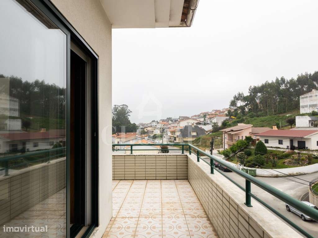 APARTAMENTO T3+1 CUCUJÃES-28