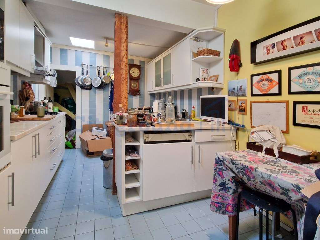 Apartamento T2+2 no Largo do Carmo-11