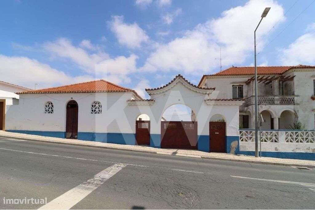 Moradia senhorial com terreno e 32 assoalhadas em Aljustrel. - Grande imagem: 5/60