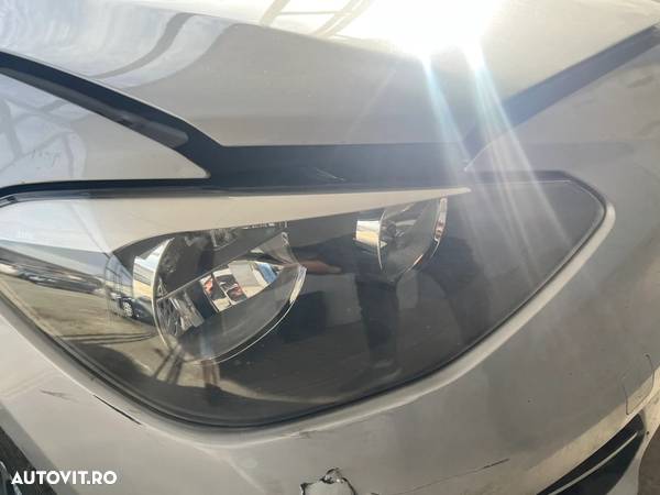 Far stanga dreapta faruri F20 F21 BMW seria 1 E87 2015 - 9