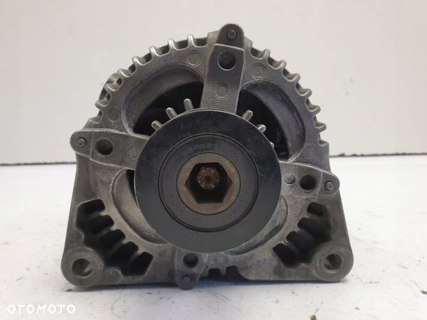 Volvo S40 II V50 2.0 D ALTERNATOR - 3