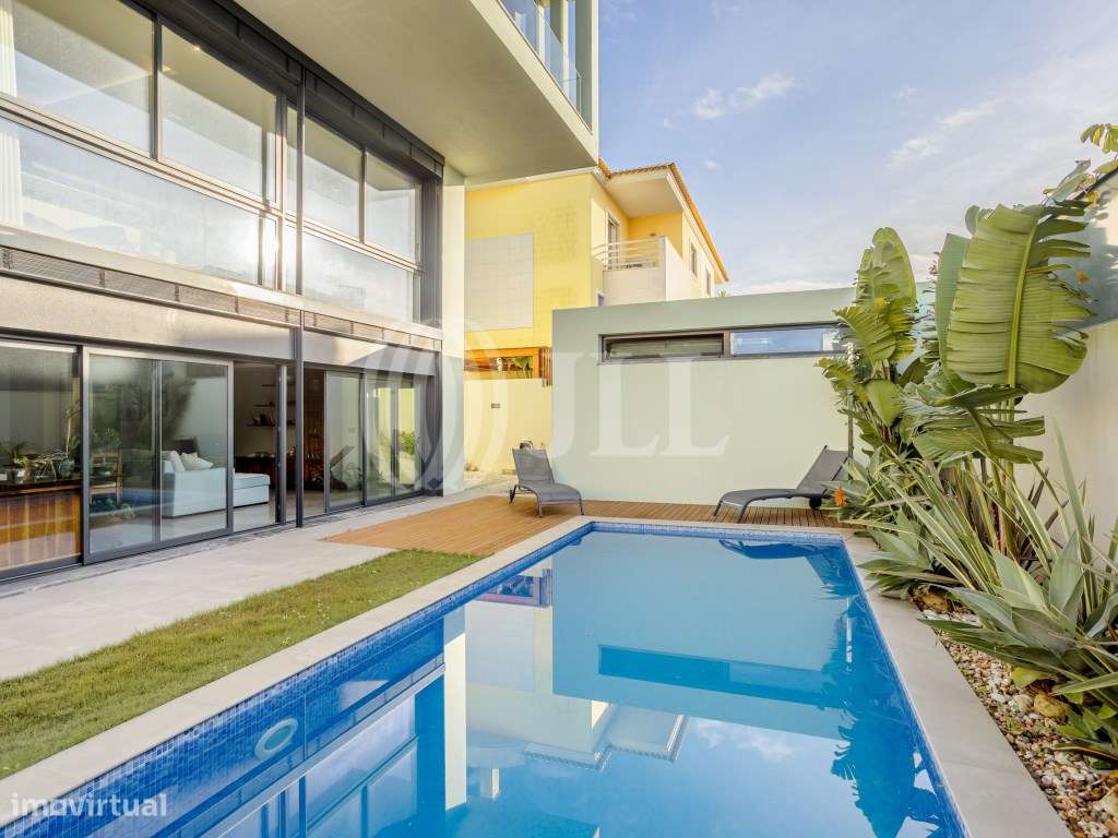 Moradia T3 com piscina e garagem, em Carcavelos, Cascais - Grande imagem: 1/33