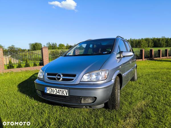 Opel Zafira - 1