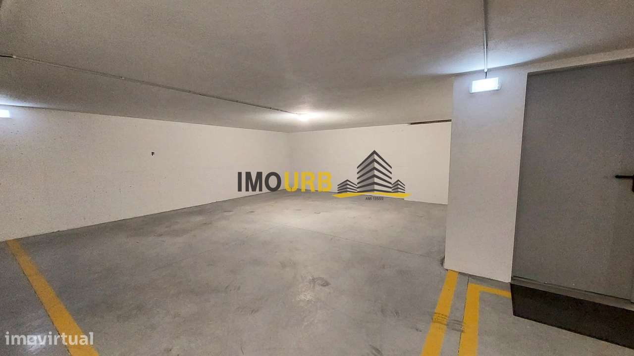 APARTAMENTO - T3 - NOVO - CENTRO DA CIDADE - LEIRIA-14