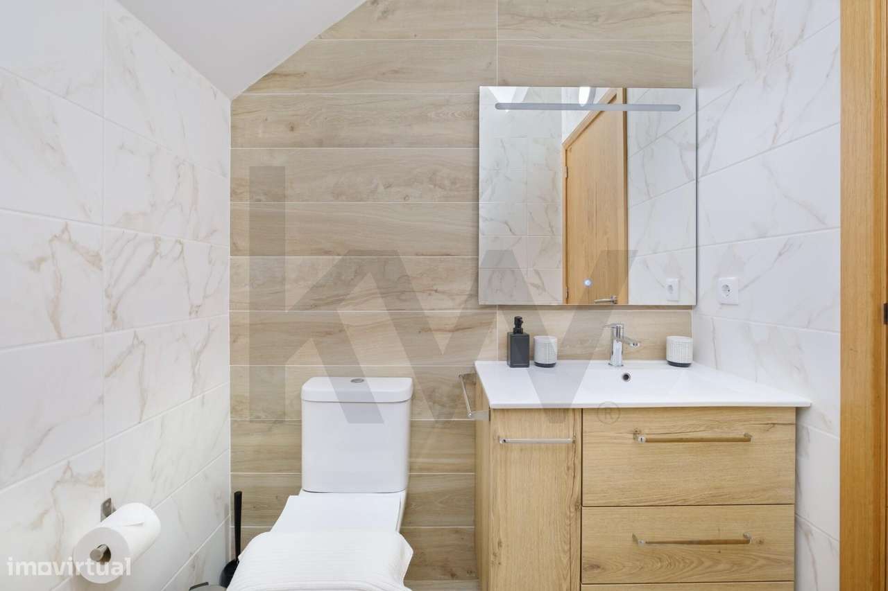 MORADIA COM JARDIM NO CORAÇÃO DE V N GAIA-14