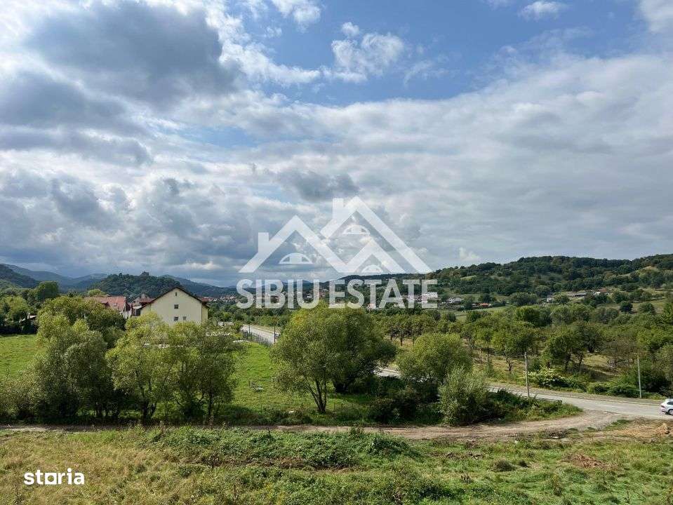 Vila spațioasa cu priveliște superbă spre cetatea Cisnadioarei-4