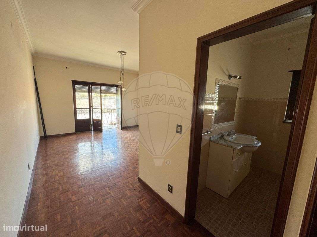 Moradia T5 para venda-22