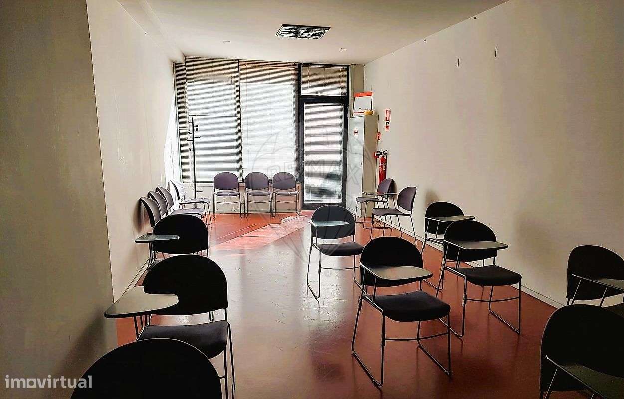 Escritório  para arrendamento - Grande imagem: 5/8