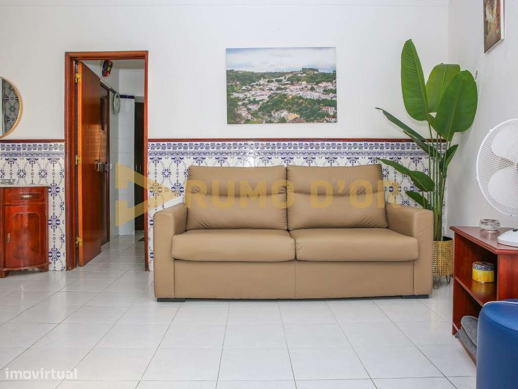 Moradia T2 - Centro de Alenquer - Luminosa e Pronta a Habitar-5