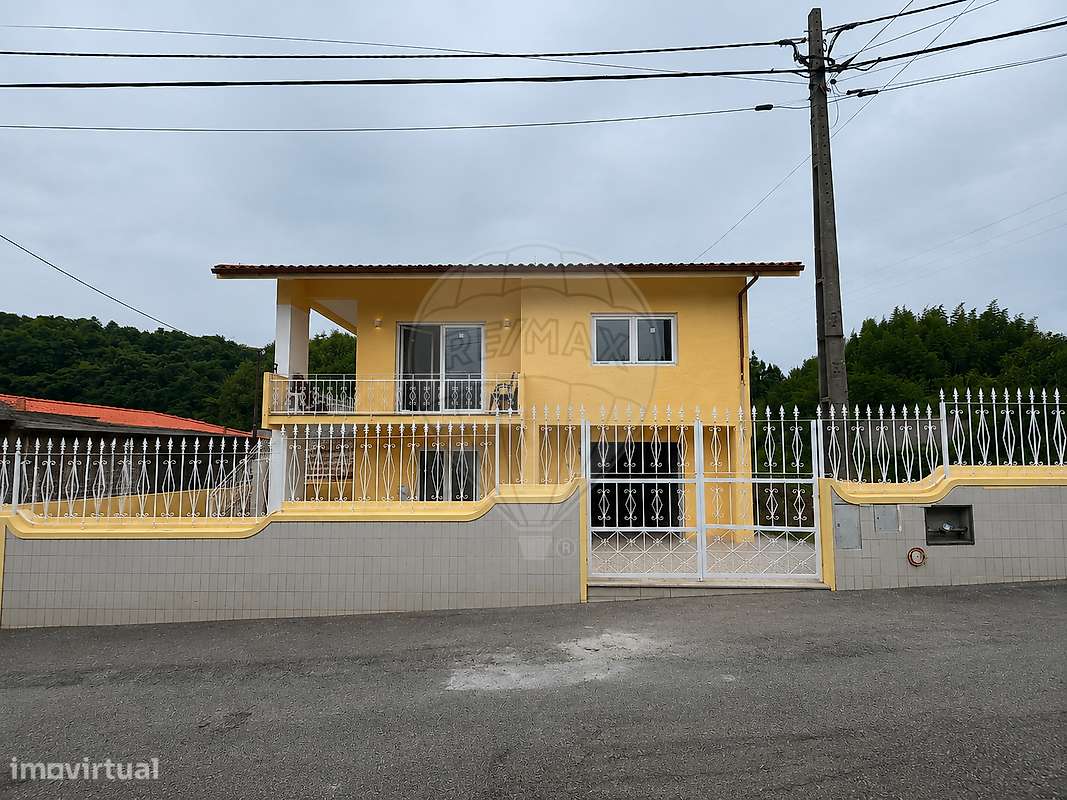 Moradia T4 para venda-17
