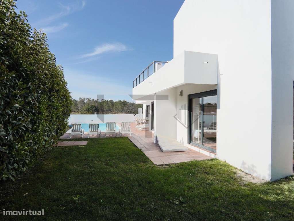 Moradia V4 com Piscina para Venda na Comporta-18