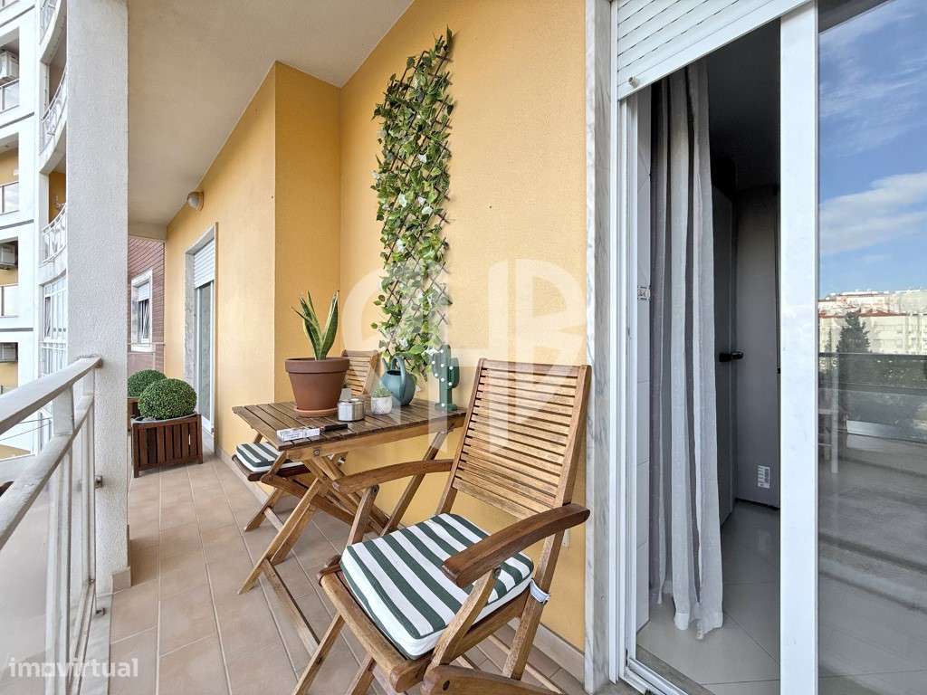 Apartamento T3 / C/Parqueamento // Santa Marta Corroios-12