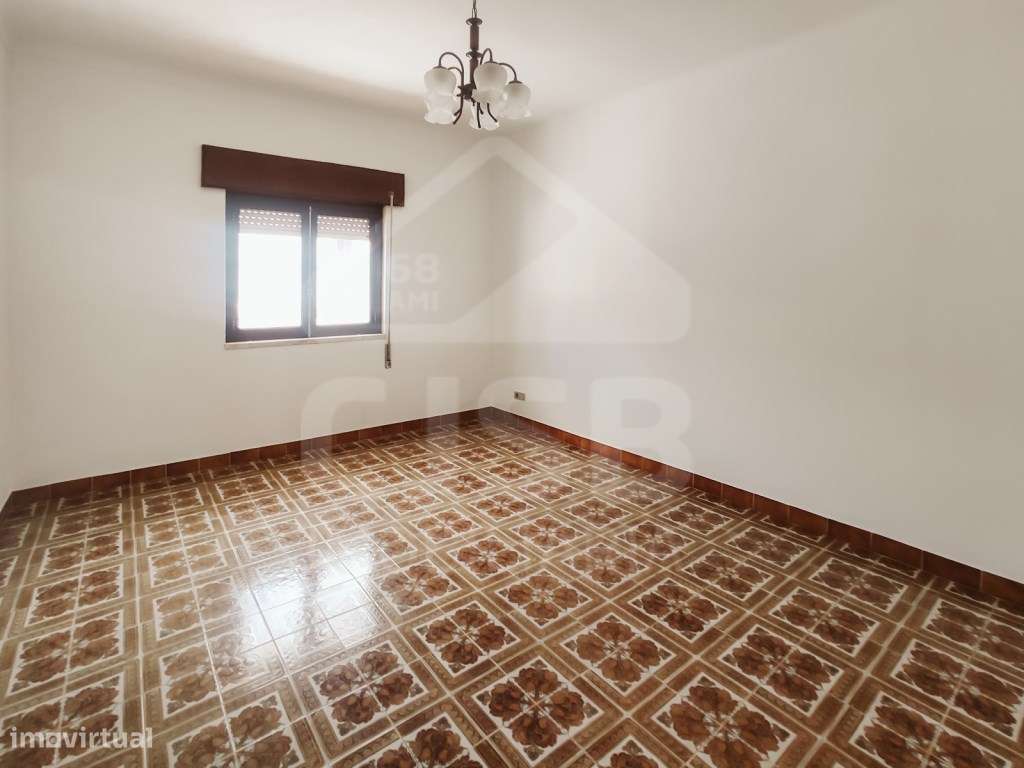 Moradia à Venda em Coruche - Valor Negociável-5