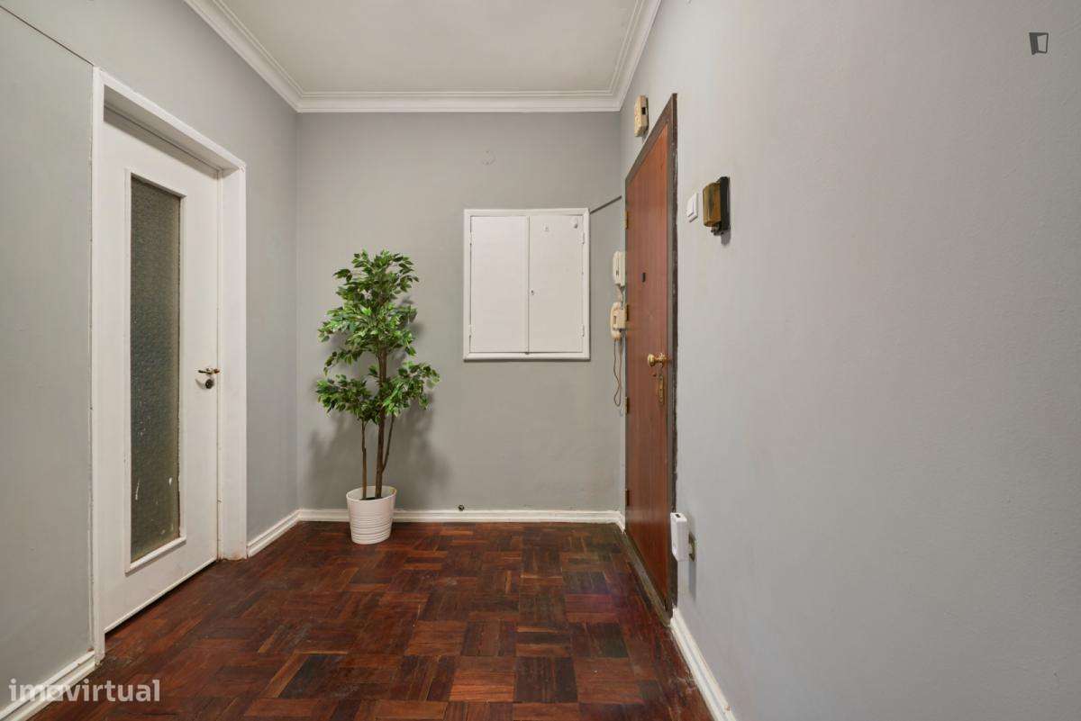 Quarto - localizado em Entrecampos Lisbon - Grande imagem: 3/10