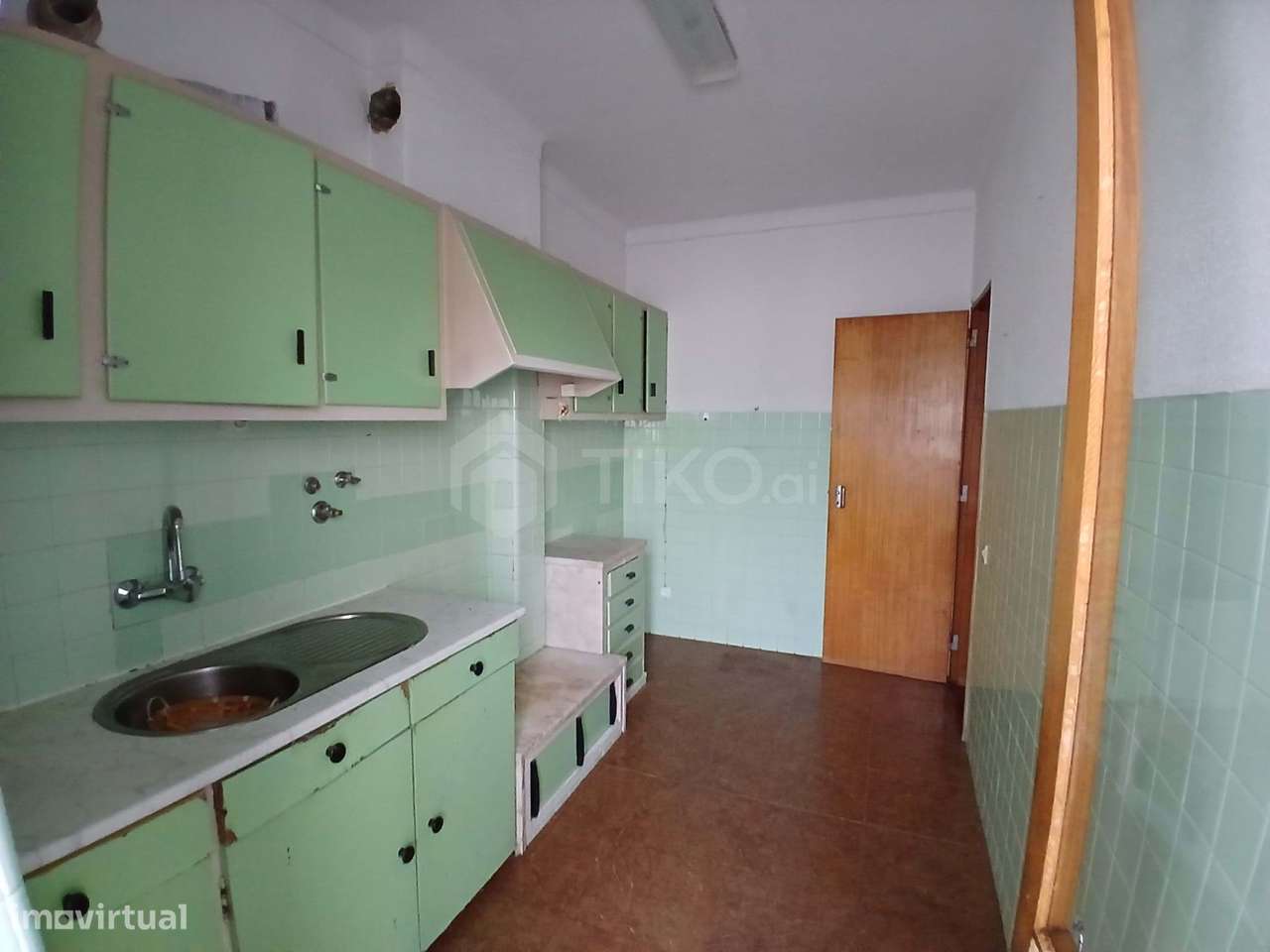 T3 no Coração do Montalvão – Excelente oportunidade para Remodelar ou-15