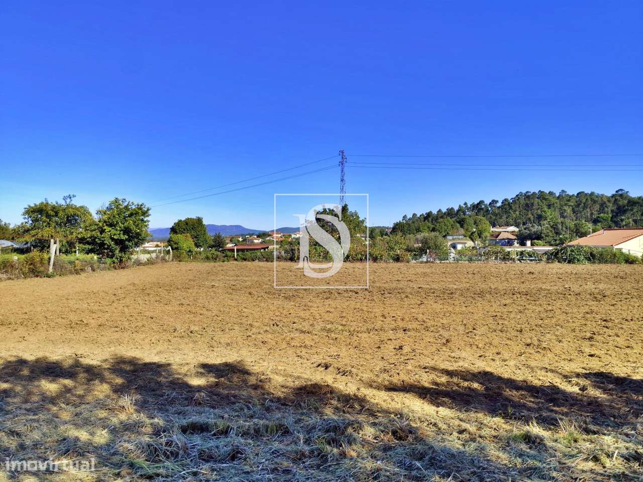 Terreno com área total 6480m2 em Barcelos - Grande imagem: 4/15