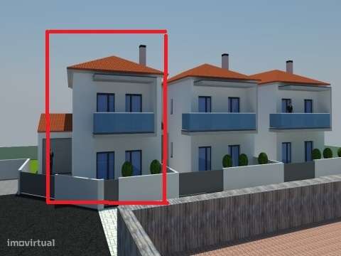 Moradias T3+1 / Garagem / Jardim / Logradouro / Amor / Leiria-0