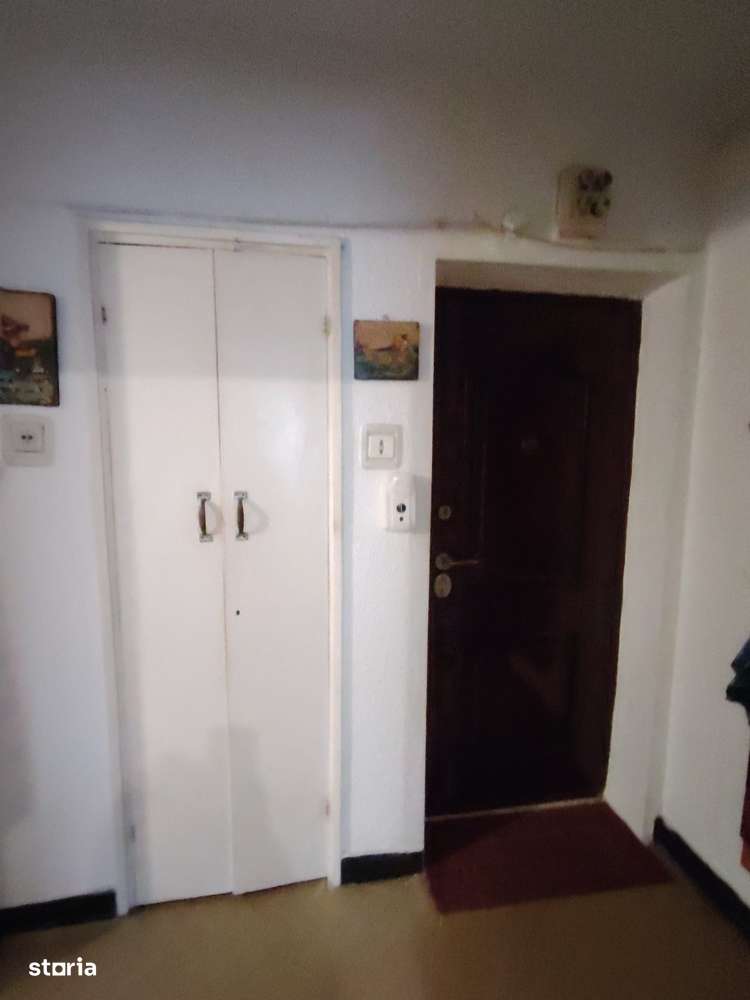 Pret redus!!!Ap 2 camere cauta sa fie modernizat- Micro 9-15