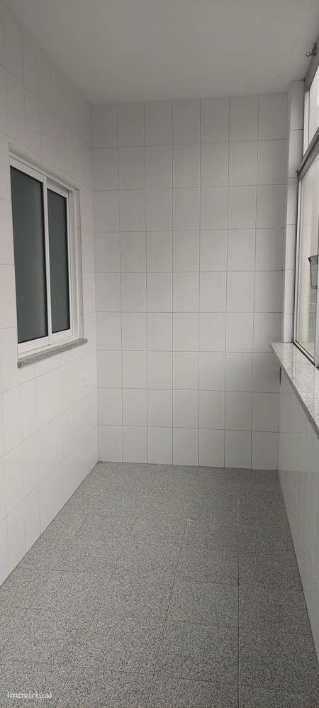 T3 Corujeira com Box e arrumos-9